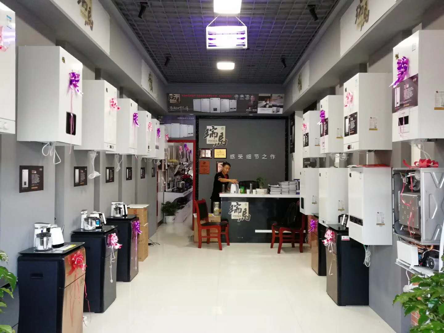 福音來(lái)了！甘肅平?jīng)鋈瘃R壁掛爐旗艦店盛大開(kāi)業(yè)！
